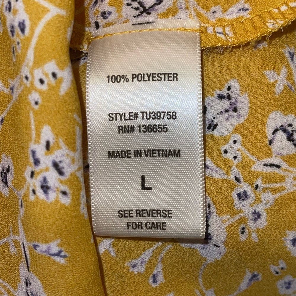 West Kei Yellow Floral Blouse button up short sleeve top shirt woman’s Large - Picture 4 of 9